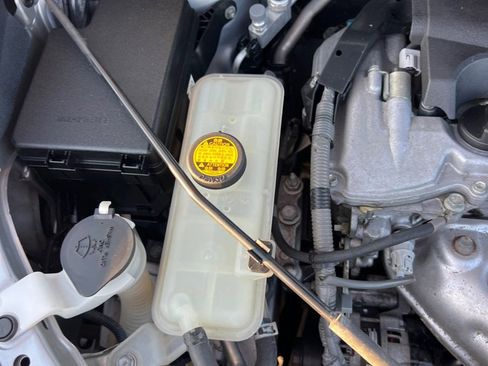 Used 2018 Toyota RAV4 Adventure image 44