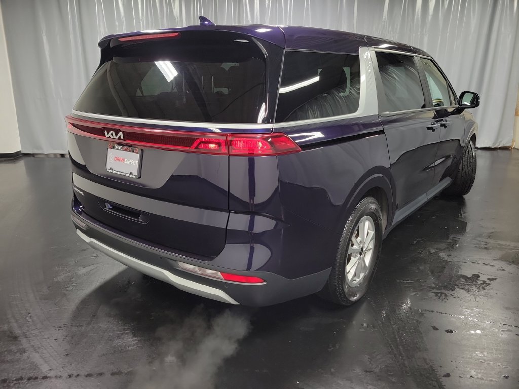 Used 2023 Kia Carnival LX FWD image 8