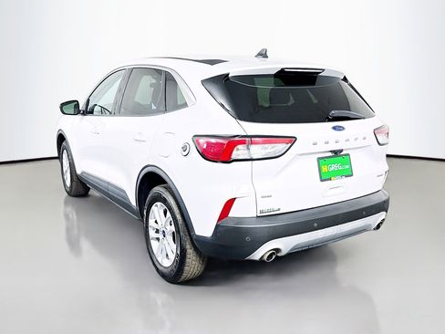 Used 2021 Ford Escape SE image 7