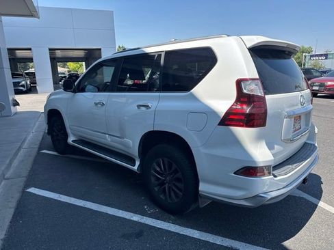 Used 2019 Lexus GX 460 Premium AWD/4WD image 4