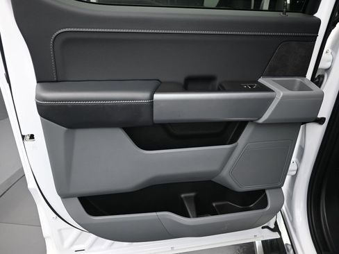 Used 2024 Ford F150 XLT w/ Equipment Group 302A MID image 31