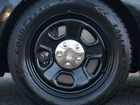 Used 2019 Ford Taurus Police Interceptor AWD image 32