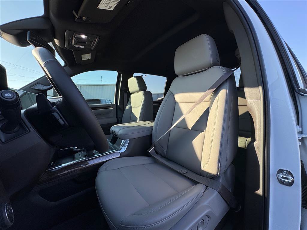 New 2026 Chevrolet Silverado 1500 RST w/ Dark Appearance Package AWD/4WD image 15