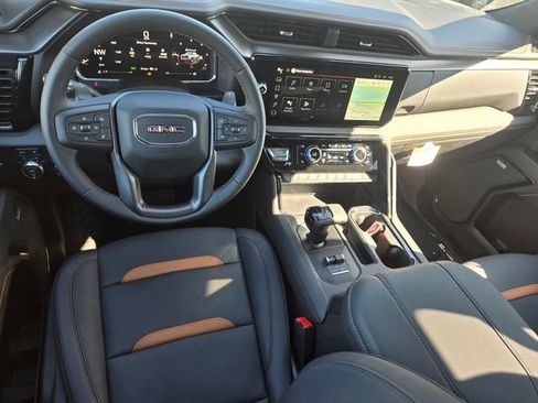 New 2026 GMC Sierra 1500 AT4 w/ Technology Package AWD/4WD image 8