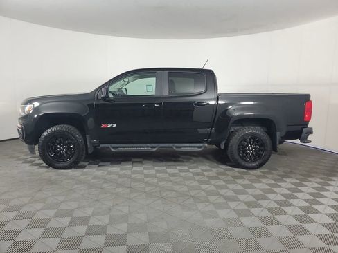 Used 2022 Chevrolet Colorado Z71 w/ Z71 Midnight Edition image 7
