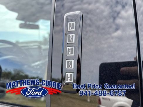 New 2026 Ford F250 Lariat w/ Black Appearance Package AWD/4WD image 9