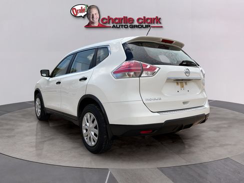 Used 2016 Nissan Rogue S FWD image 3
