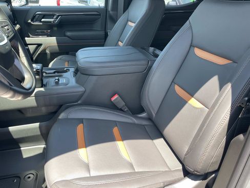 New 2026 GMC Sierra 1500 AT4 w/ AT4 Premium Package AWD/4WD image 22