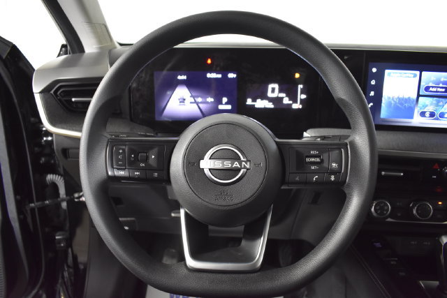 Certified 2025 Nissan Kicks SV AWD/4WD image 13