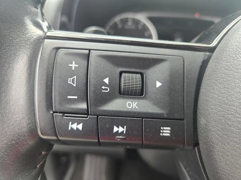Used 2023 Nissan Pathfinder SL w/ SL Premium Package FWD image 23