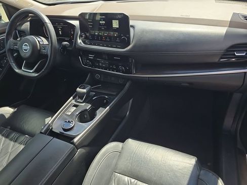 Certified 2021 Nissan Rogue Platinum image 11