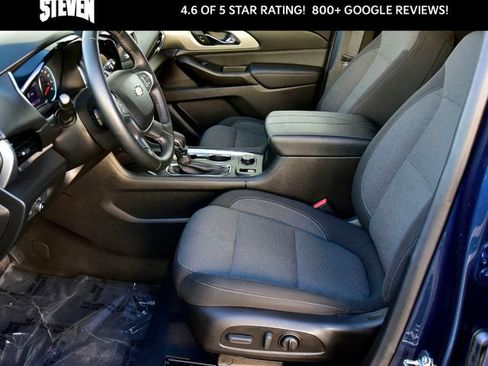 Used 2023 Chevrolet Traverse LT image 13