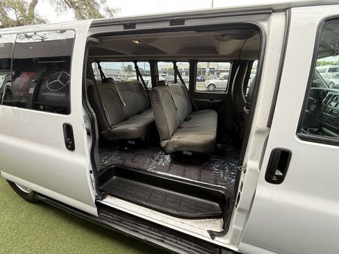 Used 2020 Chevrolet Express 3500 LT w/ LT Preferred Equipment Group RWD image 14