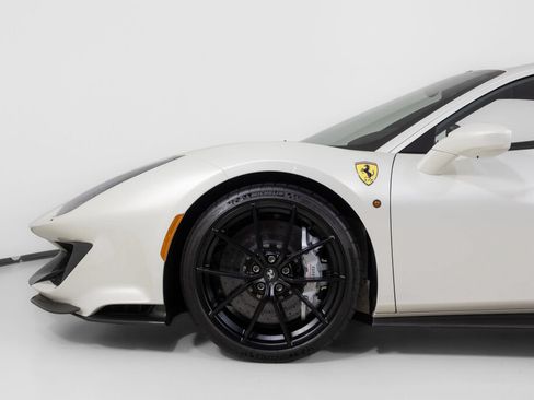 Used 2020 Ferrari 488 Pista Coupe RWD image 13