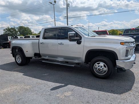 Used 2021 Chevrolet Silverado 3500 LTZ w/ LTZ Plus Package AWD/4WD image 9