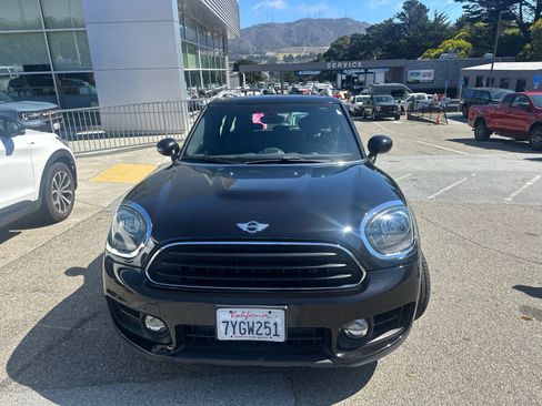 Used 2017 MINI Cooper Countryman FWD image 2
