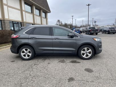 Used 2019 Ford Edge SEL w/ Convenience Package