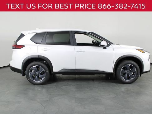 New 2026 Nissan Rogue SV FWD image 12