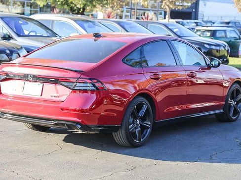 Used 2024 Honda Accord Sport image 9