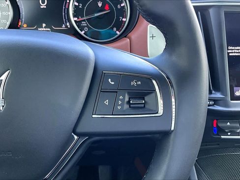 Used 2021 Maserati Levante GranLusso image 23