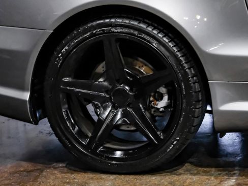 Used 2011 Mercedes-Benz SL 550 w/ Premium I Pkg image 38