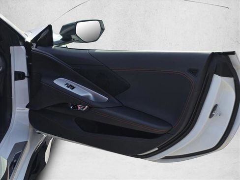 Used 2025 Chevrolet Corvette Z06 image 10