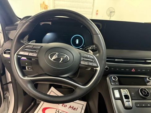 Used 2024 Hyundai Palisade Calligraphy image 16