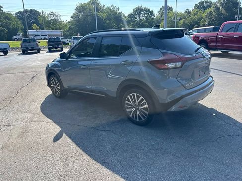 Used 2021 Nissan Kicks SR w/ SR Premium Package FWD image 5