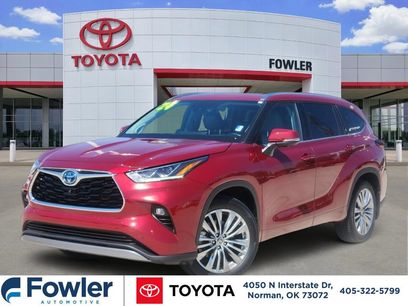 Used 2024 Toyota Highlander Platinum