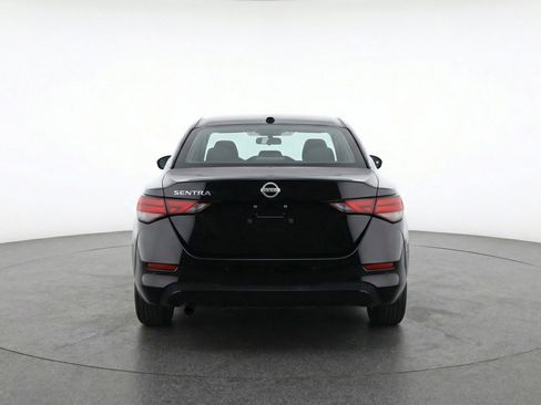 Used 2025 Nissan Sentra S image 7