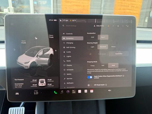 Used 2022 Tesla Model Y Performance AWD/4WD image 39