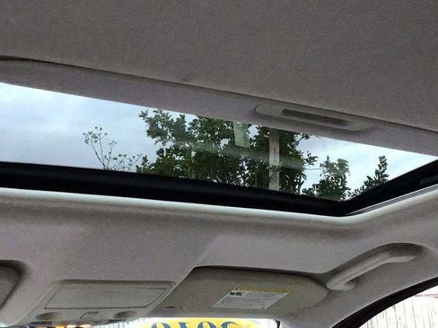 Used 2019 Ford EcoSport SE w/ SE Convenience Package image 16