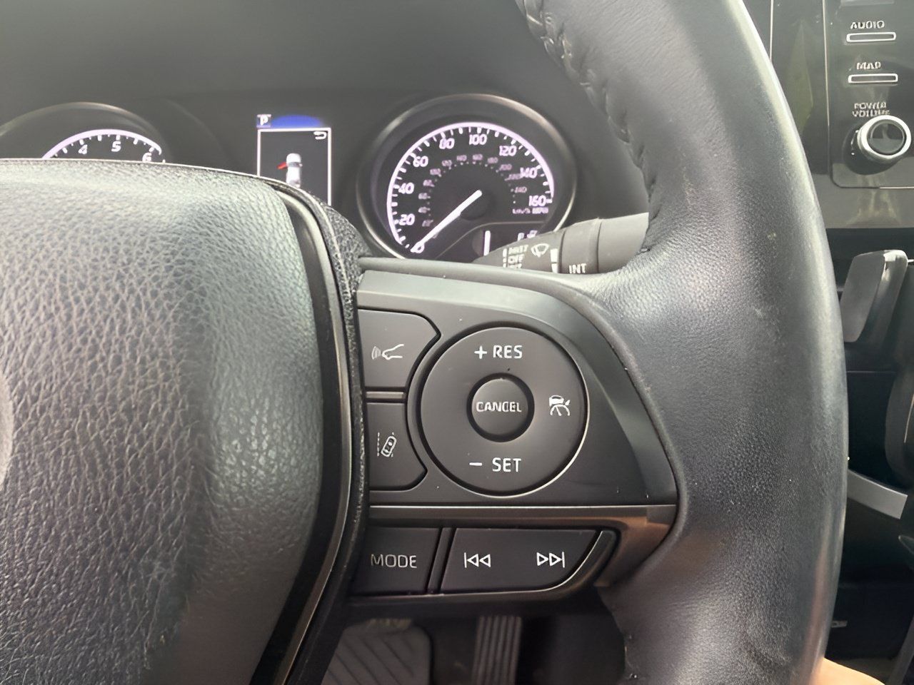 Used 2021 Toyota Camry SE w/ Convenience Package FWD image 20