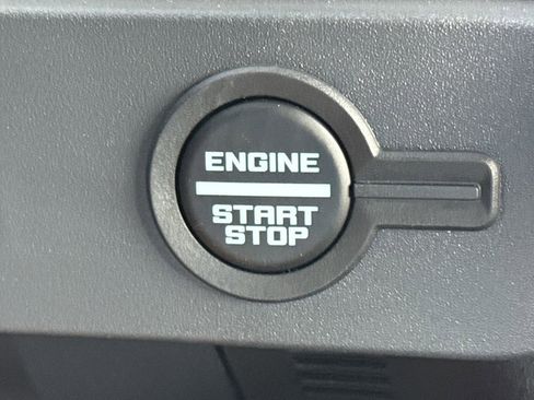 New 2025 Ford Bronco Outer Banks w/ Sasquatch Package image 23