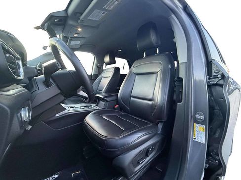 Used 2021 Ford Explorer XLT w/ Equipment Group 202A image 16