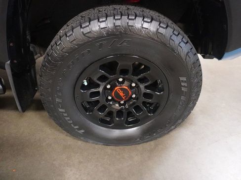 Used 2018 Toyota Tacoma TRD Pro image 19