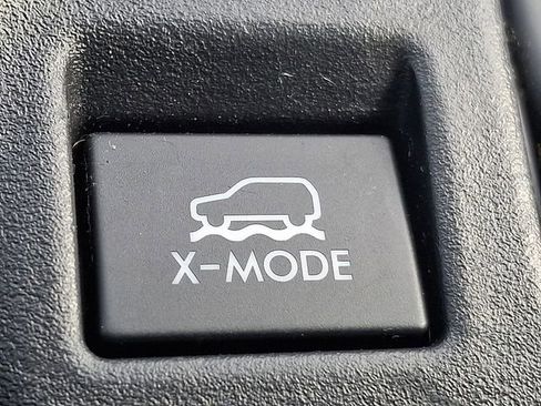 Used 2023 Subaru Crosstrek 2.0i Premium image 24