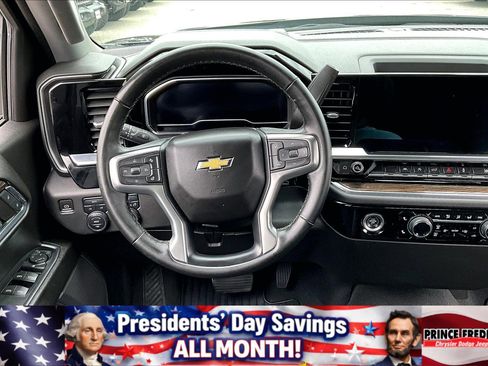 Used 2023 Chevrolet Silverado 1500 LT image 5