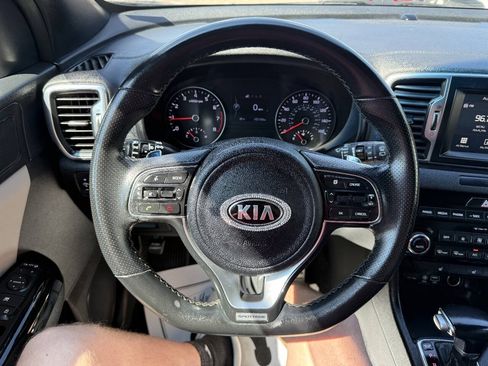 Used 2018 Kia Sportage EX w/ EX Sport Appearance Package AWD/4WD image 16