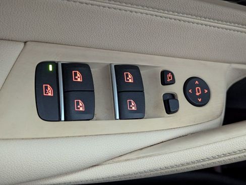 Used 2023 BMW 530i w/ Premium Package RWD image 47