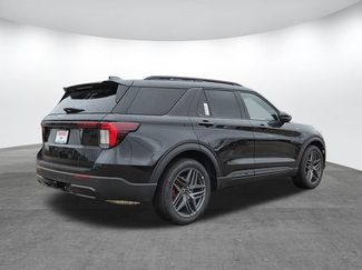 New 2026 Ford Explorer ST-Line w/ ST-Line Street Pack RWD video 2