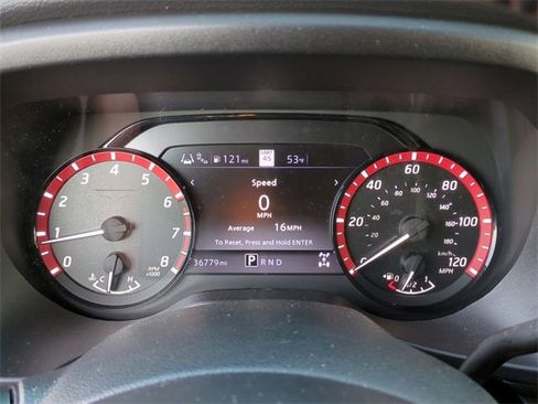 Used 2020 Nissan Titan PRO-4X w/ Pro-4x Convenience Package image 25