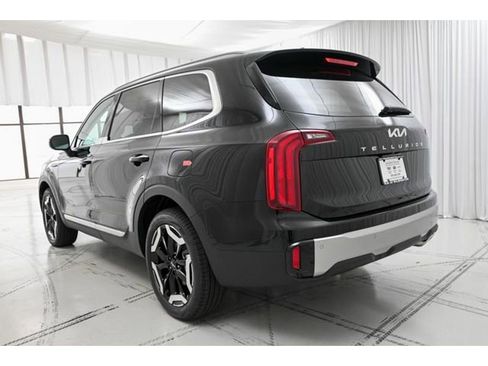 New 2025 Kia Telluride S image 5