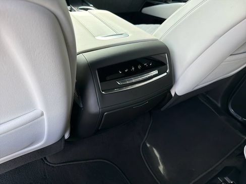 Used 2026 Cadillac Escalade V w/ LPO, ONYX Package AWD/4WD image 36