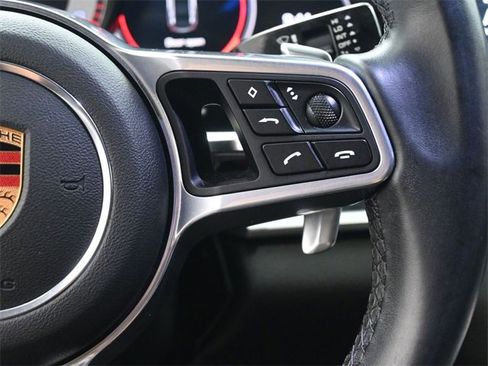 Used 2018 Porsche Panamera 4S image 23