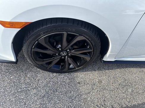 Used 2019 Honda Civic Sport image 11