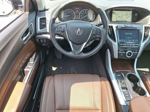 Used 2018 Acura TLX V6 SH-AWD w/ Technology Pkg image 12