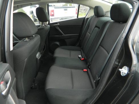 Used 2013 MAZDA MAZDA3 i Touring image 14