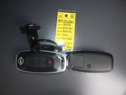 Used 2023 Nissan Rogue SV AWD/4WD image 30