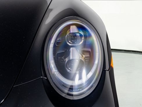 Used 2019 Porsche 911 Turbo w/ Light Design Package image 23